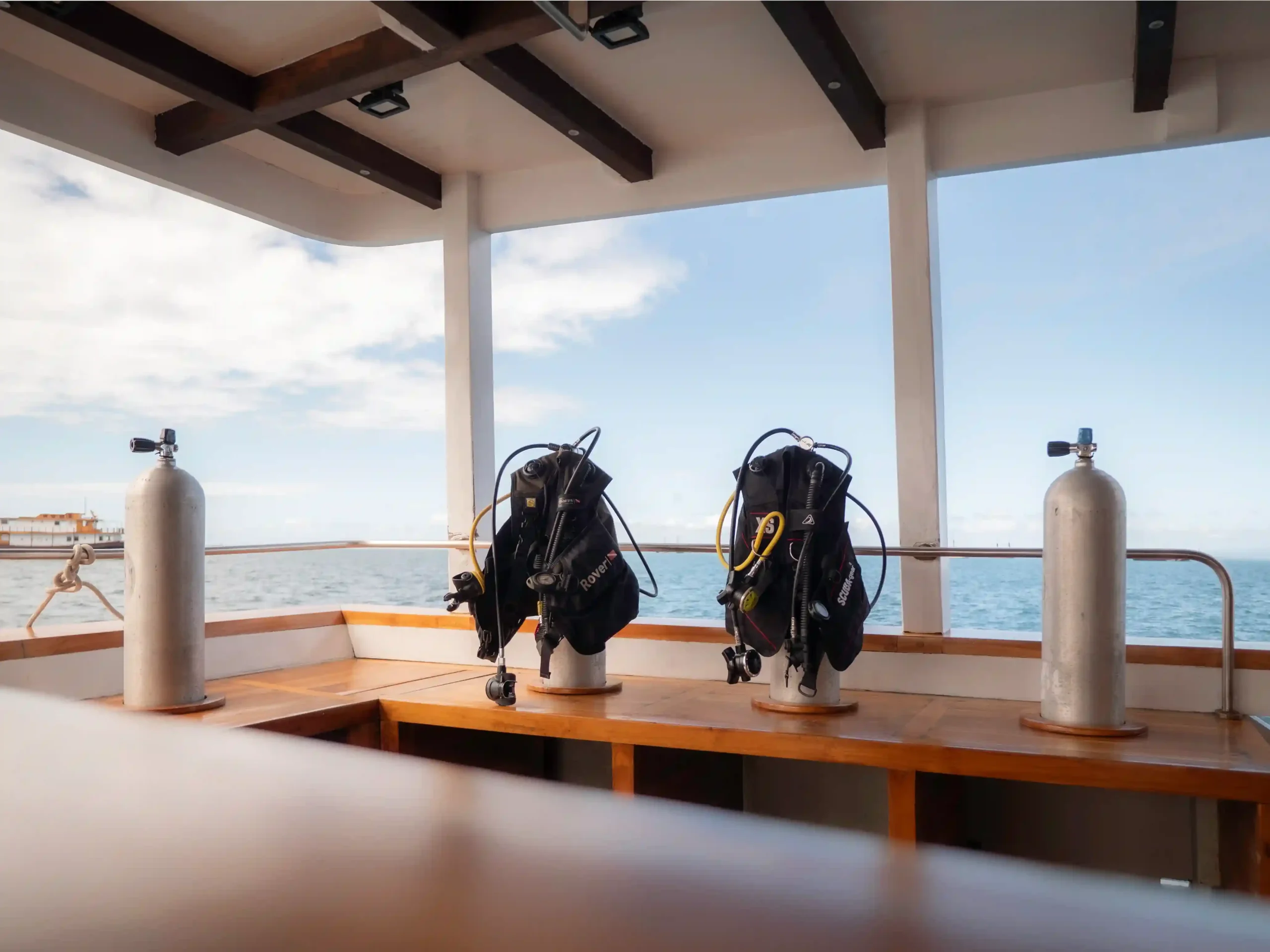 Dive Deck