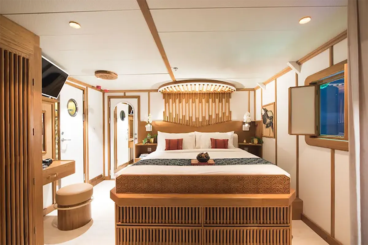 Staterooms (The Cabins)