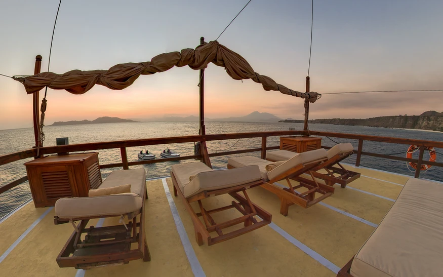 Sundeck