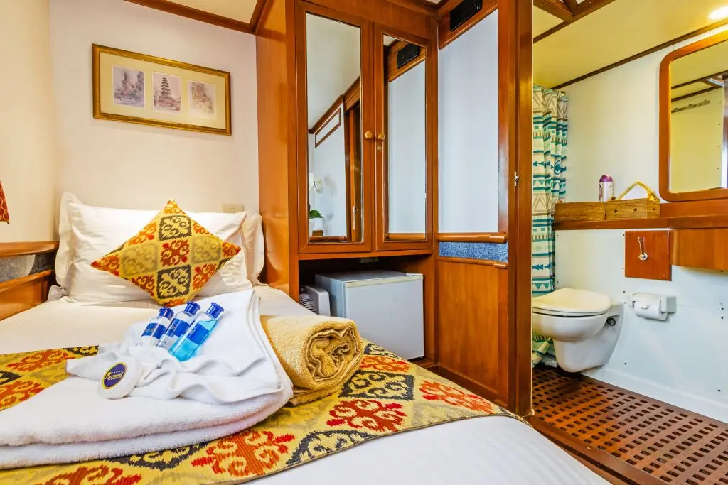 Single Cabin