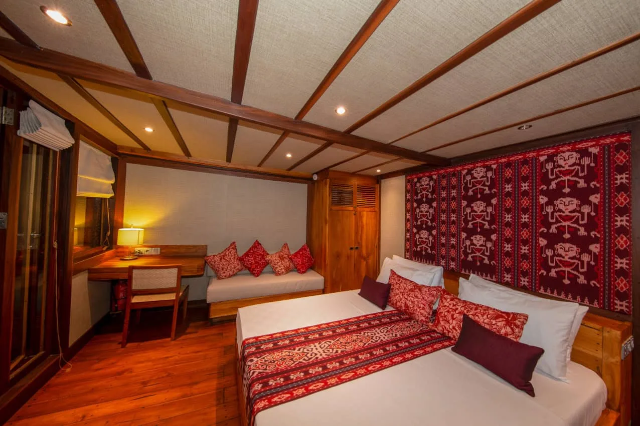 Coralia master cabin at night