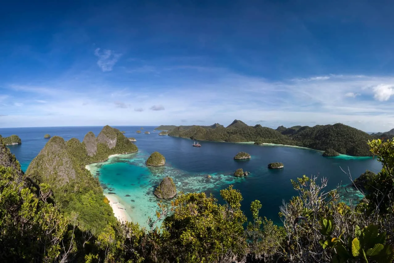 Panorama of Coralia Liveaboard in Raja Ampat