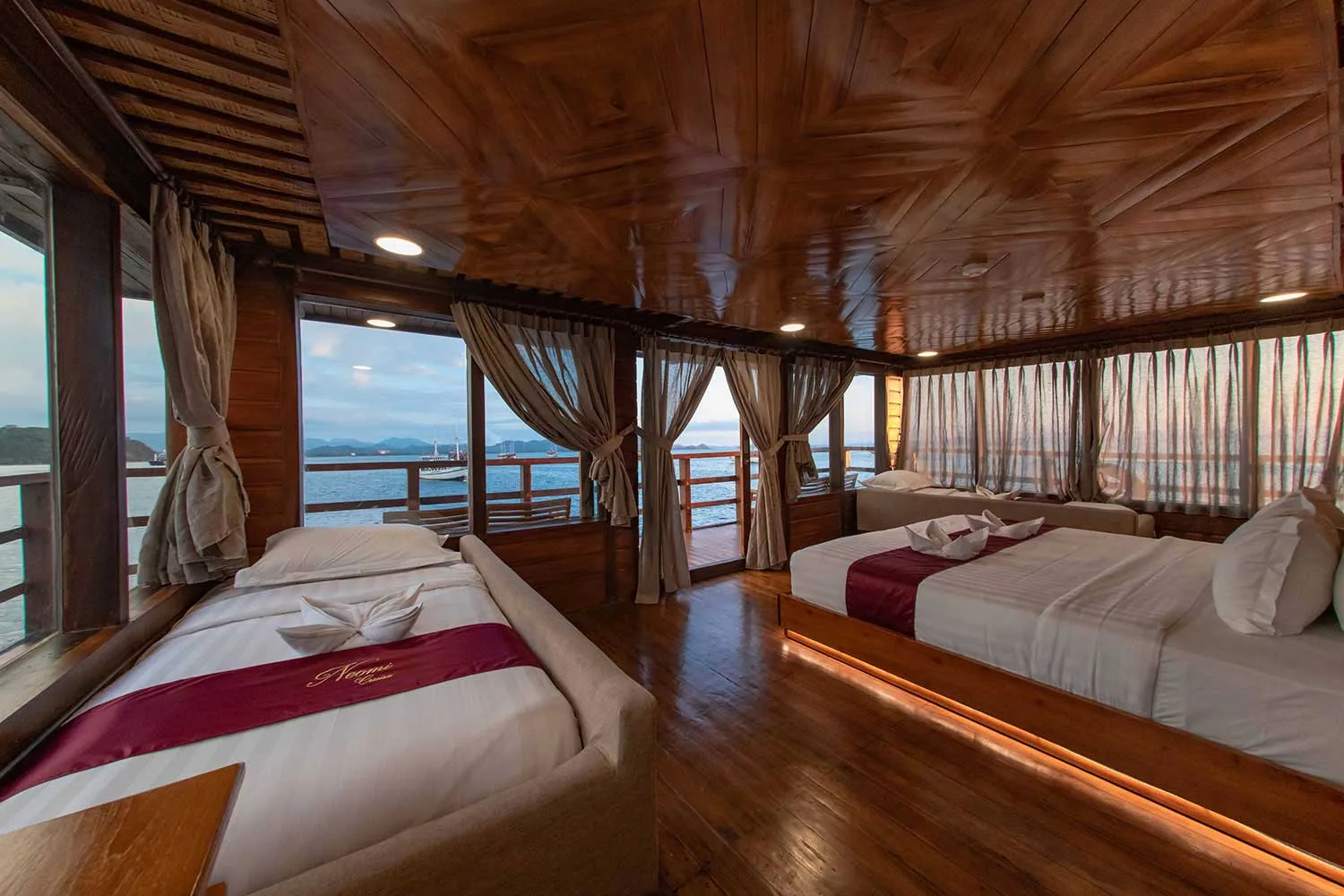 Neomi Cruise master bedroom
