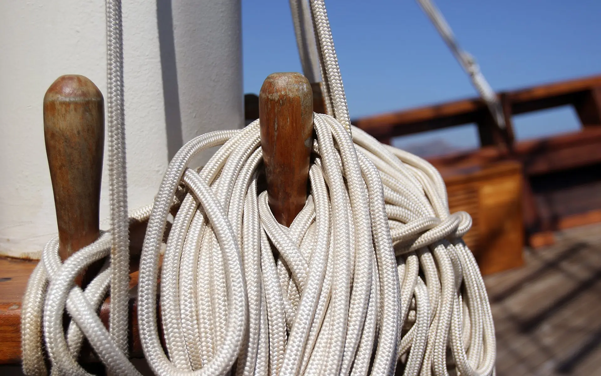 Tiare Liveaboard Coiled Rope | Indonesia Juara Trip