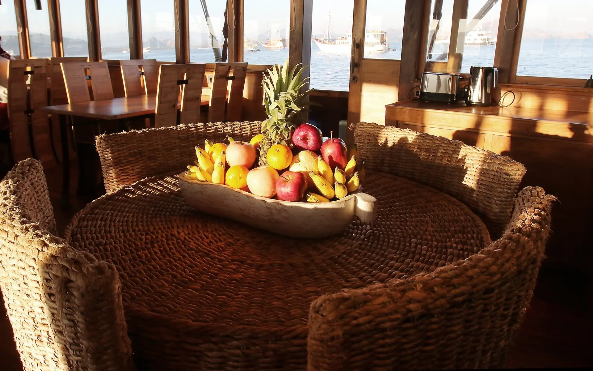 Tiare Liveaboard Dining Table | Indonesia Juara Trip