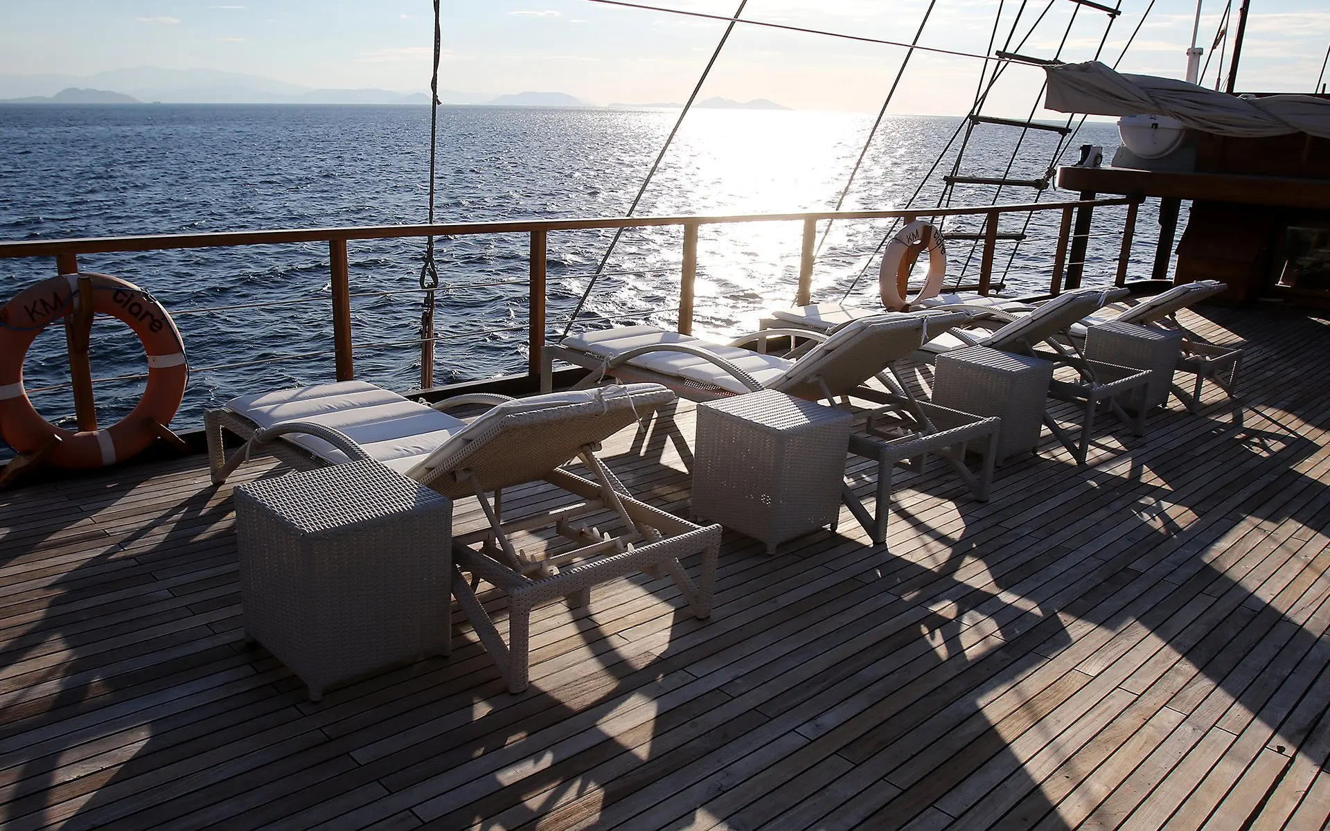 Tiare Liveaboard Sun Deck | Indonesia Juara Trip