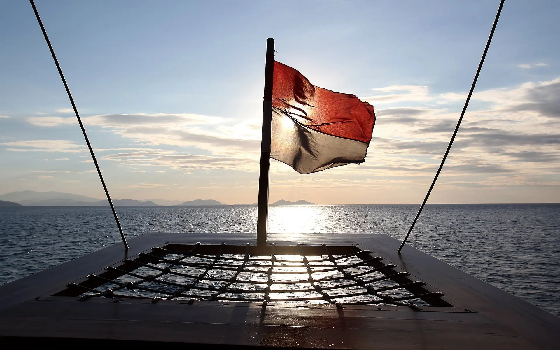 Indonesian Flag on Tiare Liveaboard | Indonesia Juara Trip